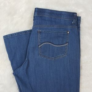Lee Jeans